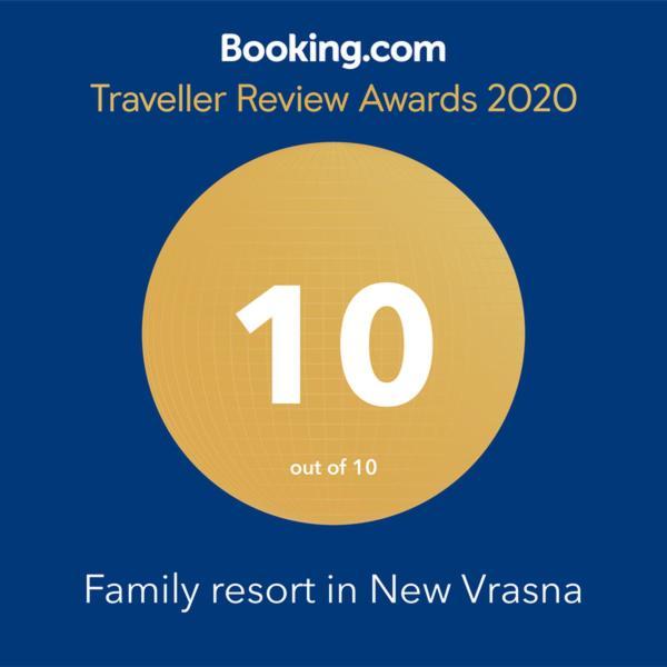 Family Resort In Vrasná Buitenkant foto