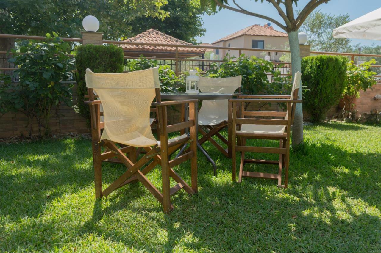 Family Resort In Vrasná Buitenkant foto
